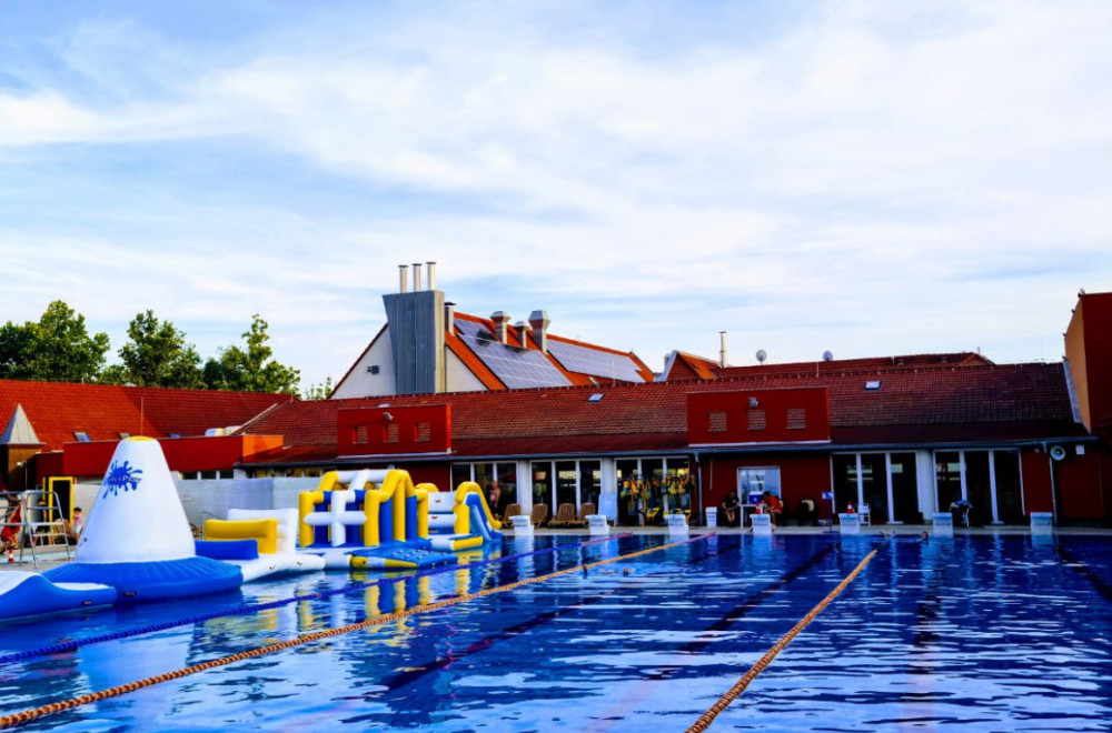 Banja u koju možete za samo 15 evra: Na granici sa Srbijom krije se zlatna voda FOTO