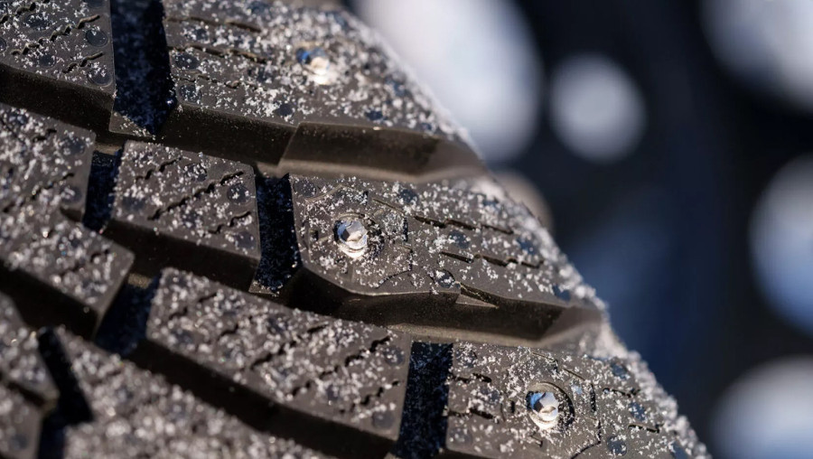 Revolucija: Zimska guma sa automatskim šiljcima koji se aktiviraju kad je mraz! FOTO/VIDEO