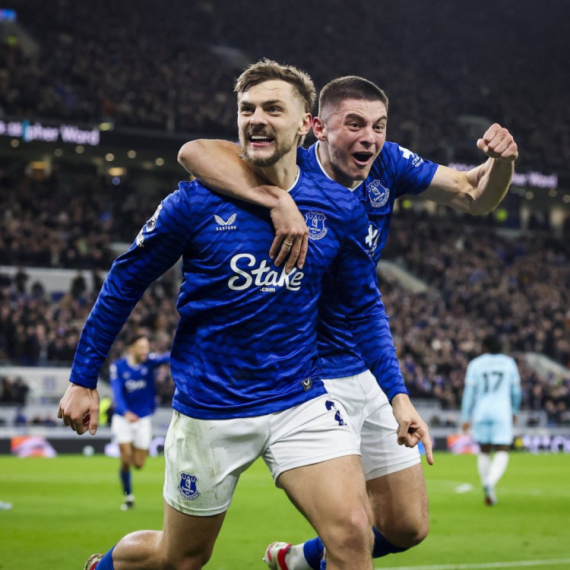 Everton siguran protiv Barnlija – Sanderlend do pobede sa bele tačke