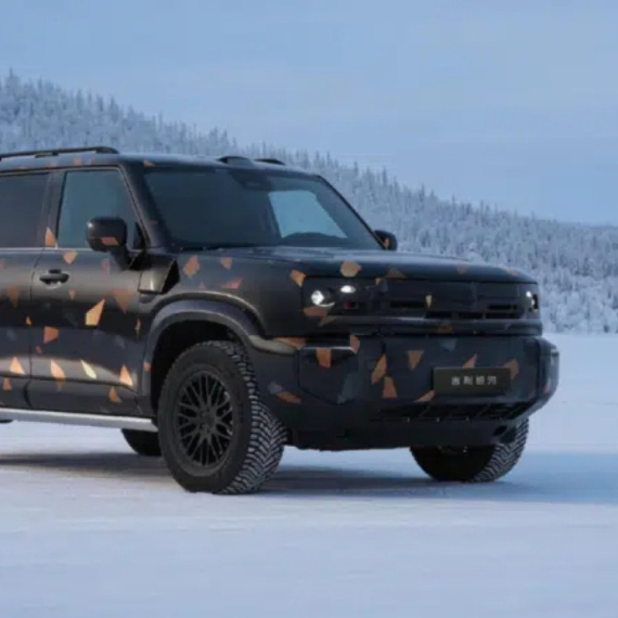 Geely ima svog Land Rover Defendera – može i da pliva! FOTO