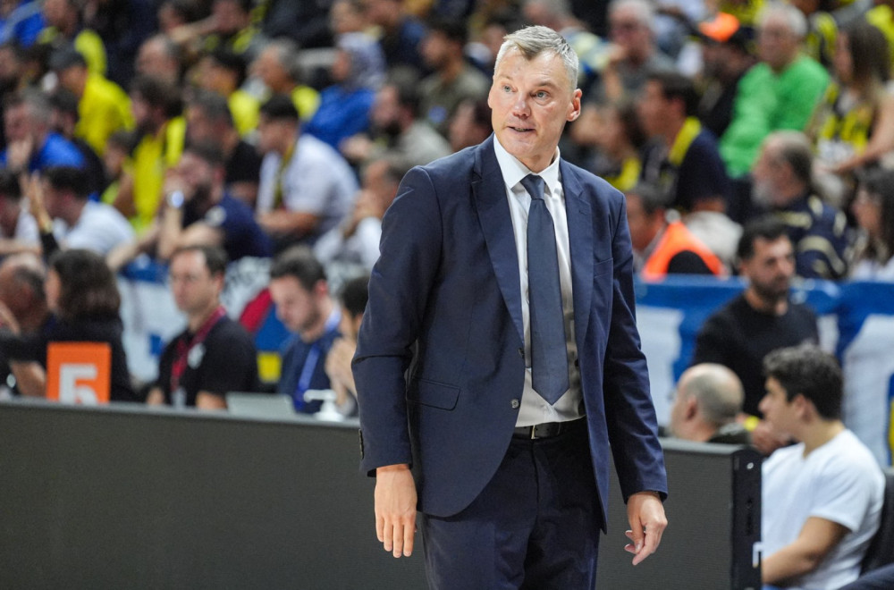 Šaras napustio Dubai – bezbedno se vratio u Istanbul VIDEO