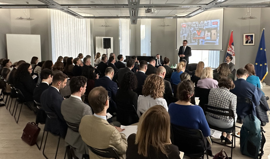 Petković u Briselu predstavnicima članica EU predočio posledice novih zakona