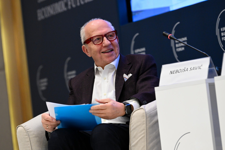 ChatGPT ubica energije: Dnevno potroši koliko treba da se Teslom obiđe svet 42 puta