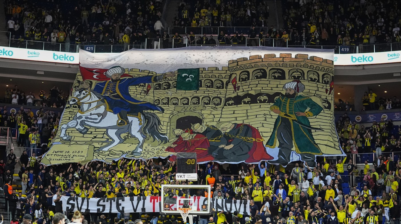 Evroliga kaznila Fenerbahče zbog vređanja Srba FOTO