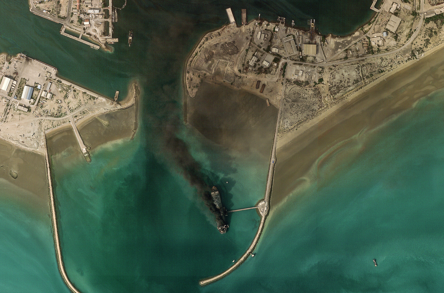 Iran razneo američke baze; Sateliti otkrili razmere udara: Pogođen je mozak vojske SAD FOTO