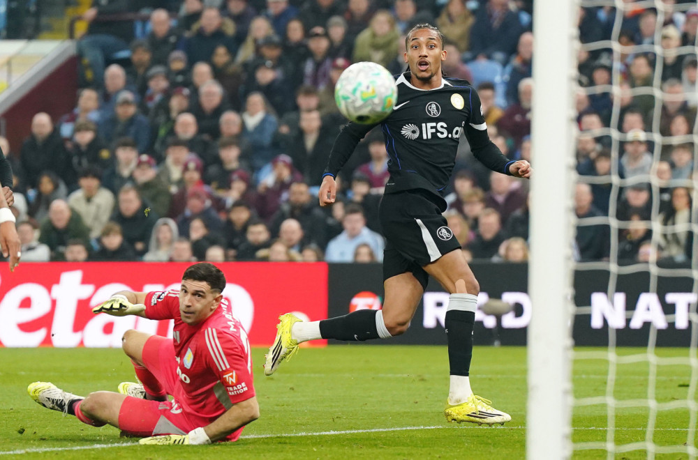 Žoao Pedro razmontirao Aston Vilu