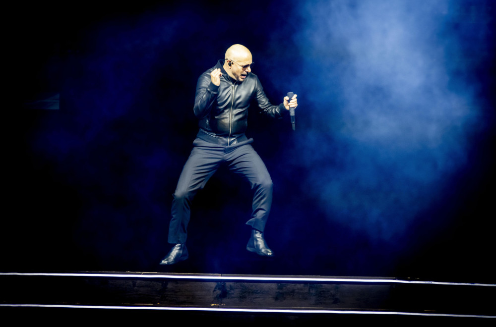 Pitbull manija trese region: U prvih sat vremena u pretprodaji gotovo rasprodata Beogradsk