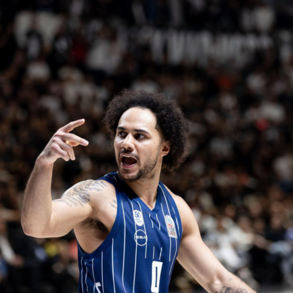 Produžena agonija Šejna Larkina