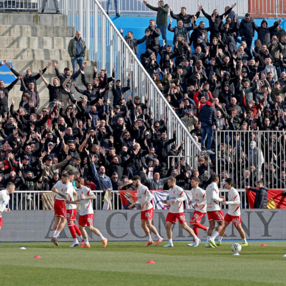 Prekinuta utakmica u Novom Pazaru!