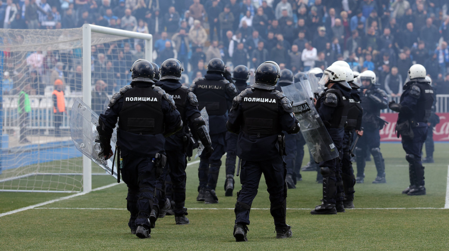 "Delije" napravile haos u Novom Pazaru – u prvom minutu!