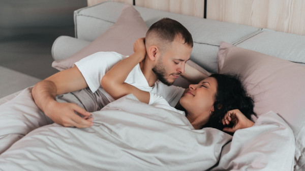 Skandinavski metod spavanja sve popularniji; To je tajna srećnih parova FOTO/VIDEO