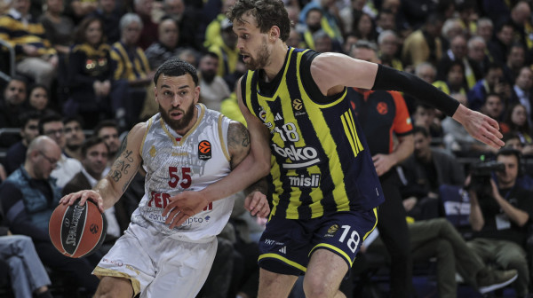 Fenerbahče razbio nemoćni Monako – 18 pobeda u nizu