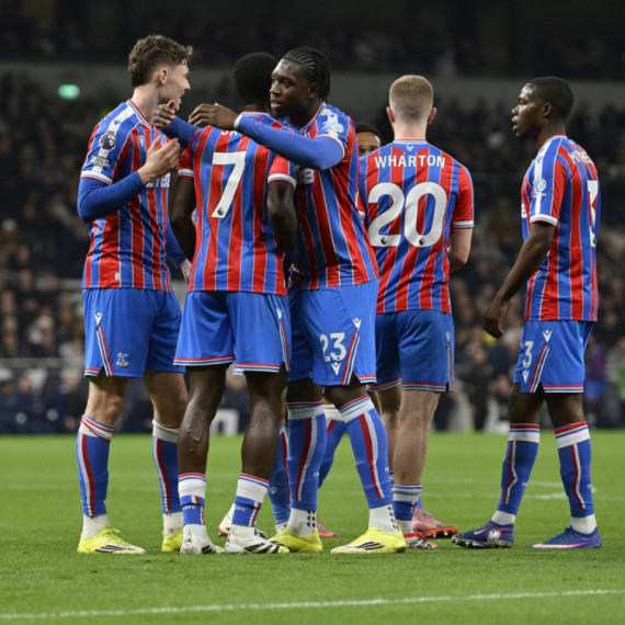 Totenhem ne vidi izlaz – Kristal Palas "očerupao" Pevce