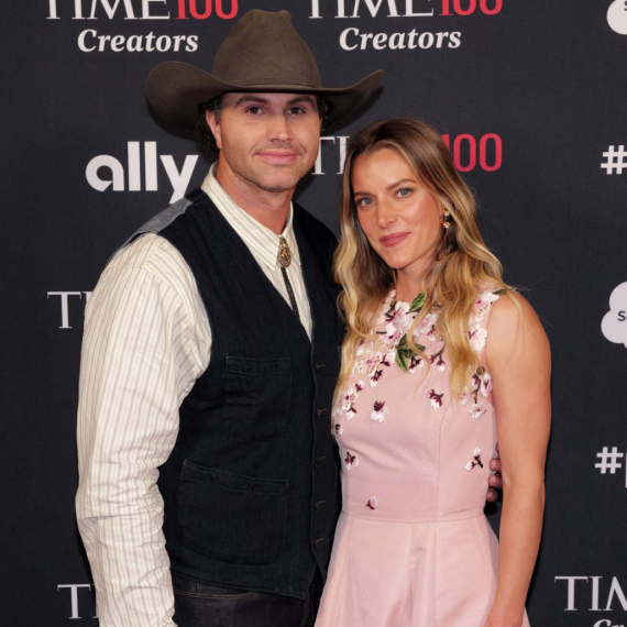 Poznata influenserka rodila deveto dete: "Ovo je verovatno bila moja poslednja trudnoća" VIDEO