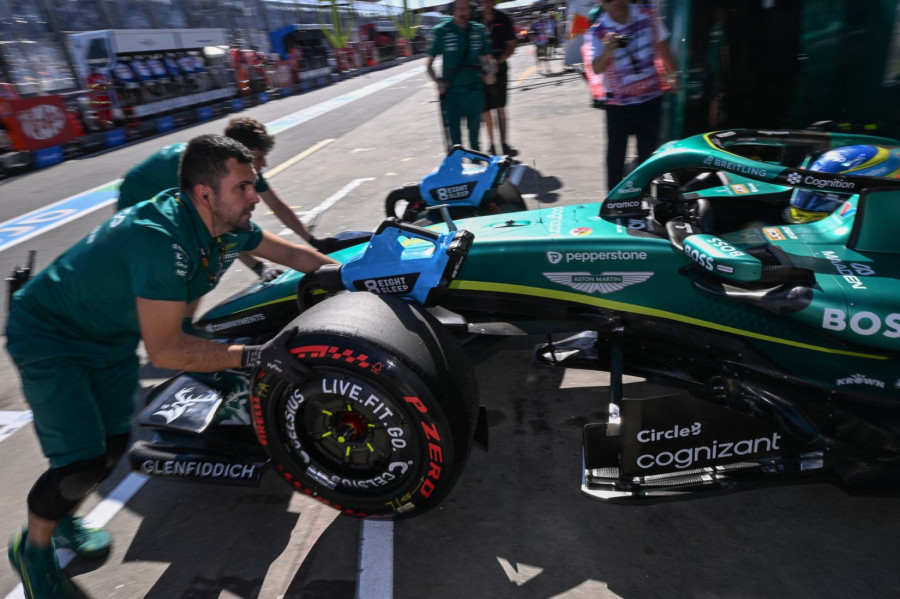 Fernando Alonso jasan: Problem je Honda