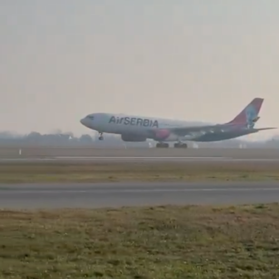 Novi let Er Srbije ka Dubaiju; Avion odleteo po državljane Srbije; Kapetan: "Uvek uz naše građane" VIDEO