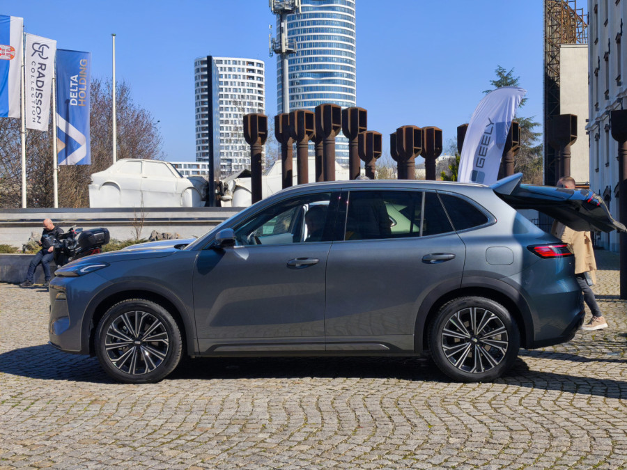 Novi plug-in hibrid na srpskom tržištu: Predstavljen Geely Starray EM-i FOTO
