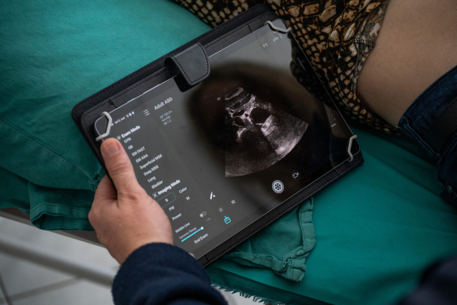 Zdravstveni karavan Fondacije Mozzart: Hitnoj pomoći doniran portabilni ultrazvučni aparat