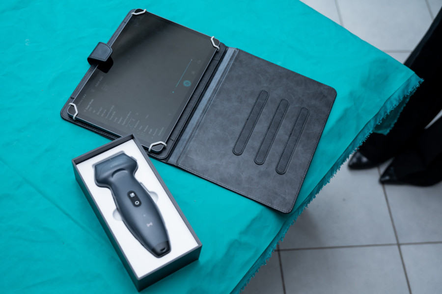 Zdravstveni karavan Fondacije Mozzart: Hitnoj pomoći doniran portabilni ultrazvučni aparat