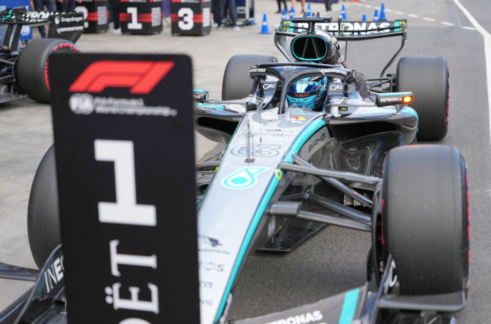 Raselu pol-pozicija na startu sezone F1