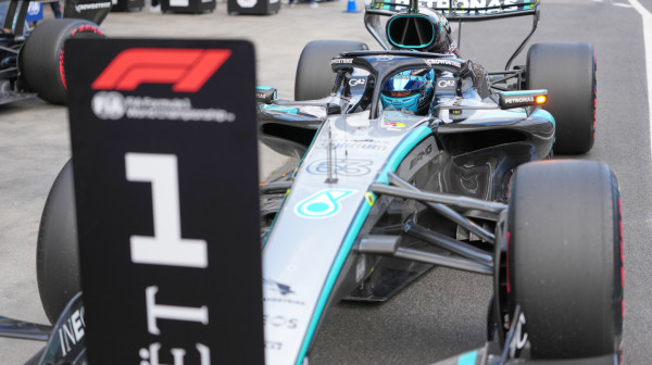 Raselu pol-pozicija na startu sezone F1