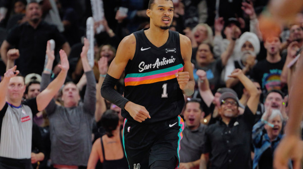 Neuništivi Spursi od "-25" do 14/15 – Hiro "izrešetao" Šarlot