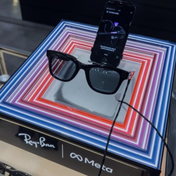 Meta dobila tužbu: Pametne naočare "špijunirale" ljude u toaletu