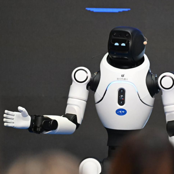 Čovekoliki roboti u Srbiji: Vučić najavio otvaranje jedinstvene fabrike