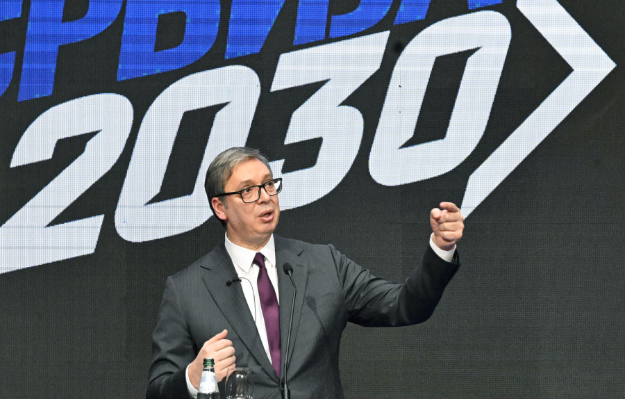 Vučić predstavio strategiju za razvoj zemlje: Kapitalne investicije, plate 1.700 evra, otvaranje novih fabrika