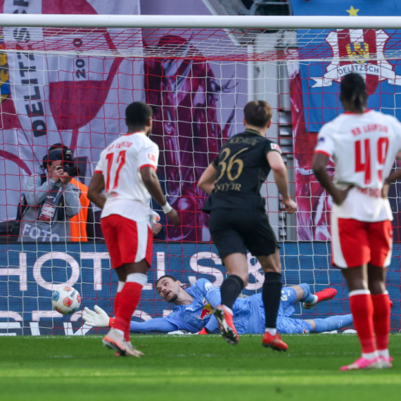 Maksimović sa klupe gledao preokret Lajpciga, goleada Frajburga i Leverkuzena