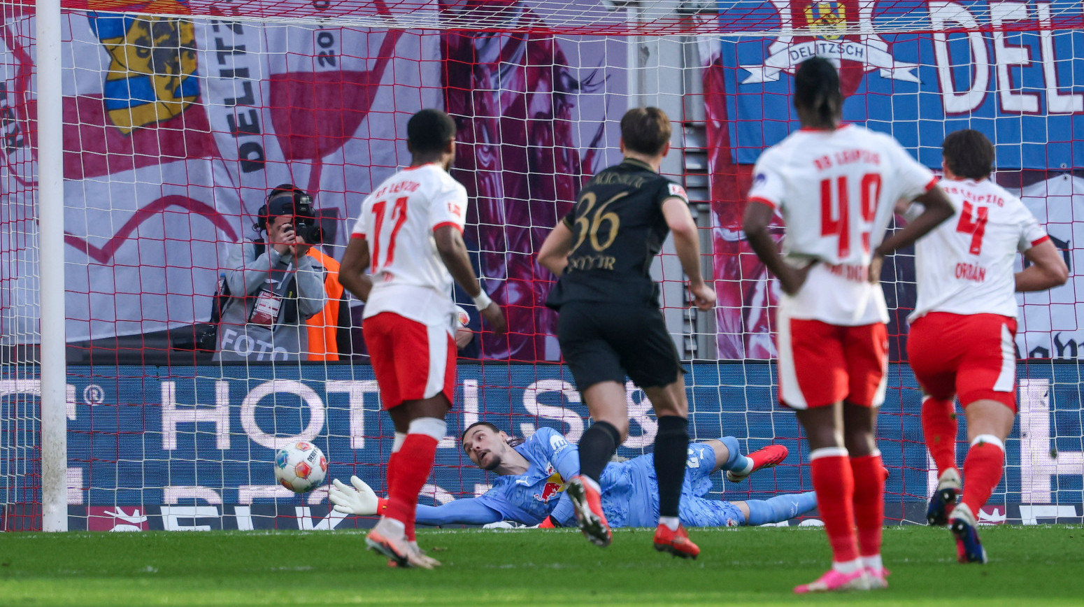 Maksimović sa klupe gledao preokret Lajpciga, goleada Frajburga i Leverkuzena