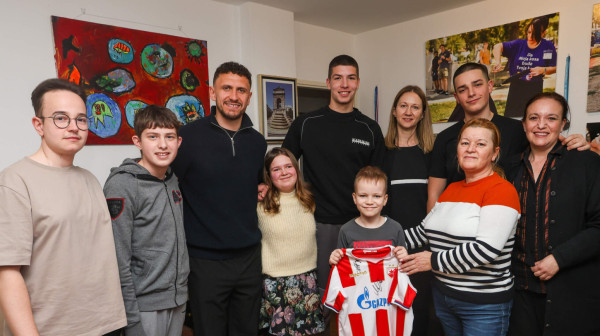 FKCZ: Mališani iz udruženja "Uvek sa decom" gosti na proslavi Zvezdinog 81. rođendana