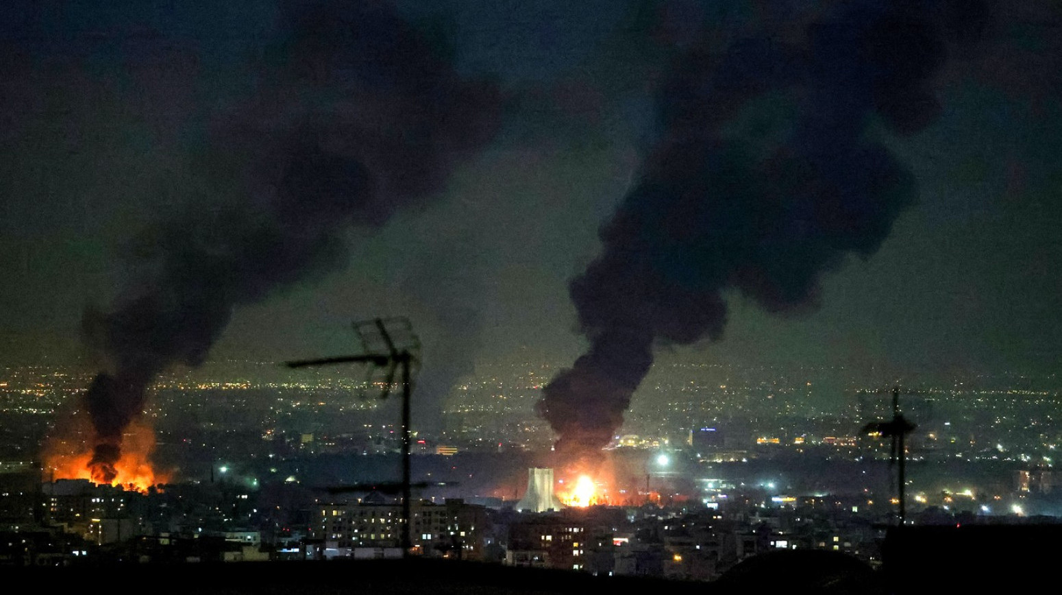 Izrael zapretio Iranu; Amerika besna zbog špijunaže; Gori u Libanu FOTO/VIDEO