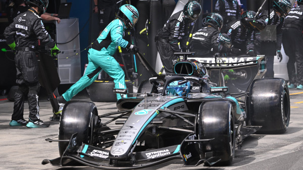 Drama: Mercedes pod istragom FOTO/VIDEO