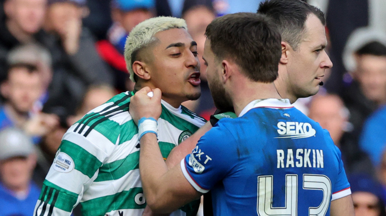 Seltik utišao "Ajbroks" – ludilo posle "Old Firma", navijači upali na teren! VIDEO