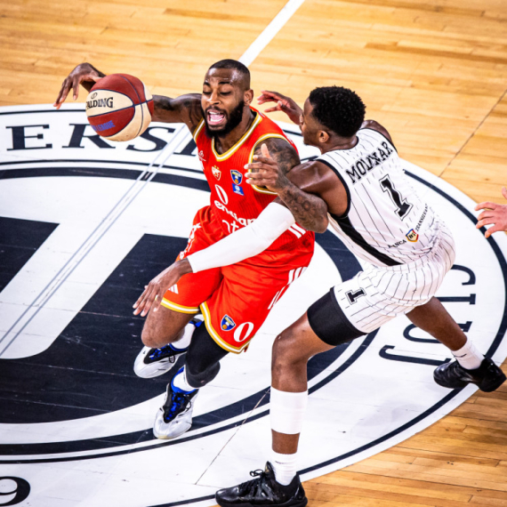 Zvezdi dovoljna jedna četvrtina – crveno-beli srušili Kluž u istorijskom meču