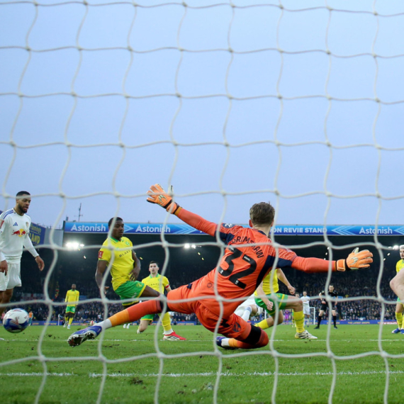 Lids lako sa "kanarincima" u FA kupu