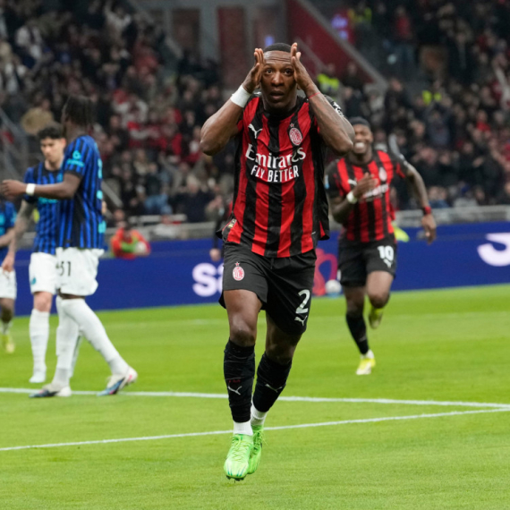 Inter će možda biti šampion, ali ga je Milan pobedio peti put u nizu!