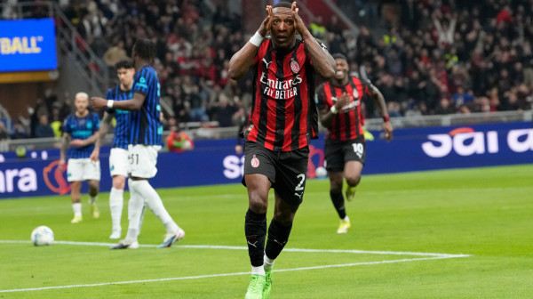 Inter će možda biti šampion, ali ga je Milan pobedio peti put u nizu!