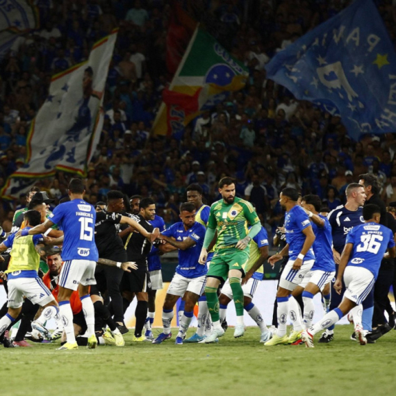 Potpuni haos u Brazilu – tukli su se bukvalno svi fudbaleri, među njima i Hulk! VIDEO