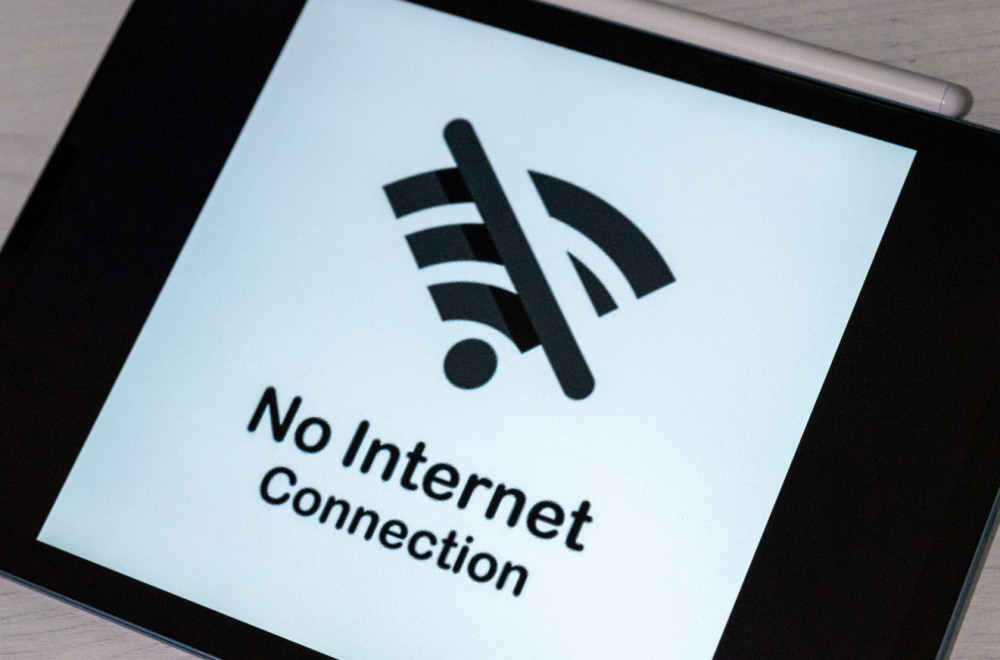 "Digitalni mrak" bez povratka: Iran potpuno odsečen, internet pao na 1%