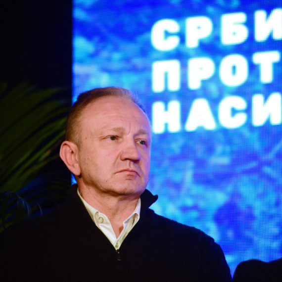 Analitičari o Đilasu i blokaderima: "Opozicija i blokaderi se pocepali"; "Zapetljali su se u svojim muljažama"