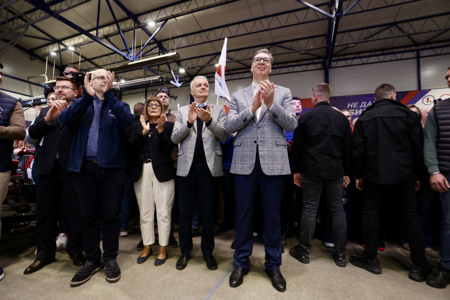 Veliki skup u Sivcu; Vučić: Da ih pobedimo ubedljivo 29. marta i pokažemo koliko volimo zemlju FOTO/VIDEO