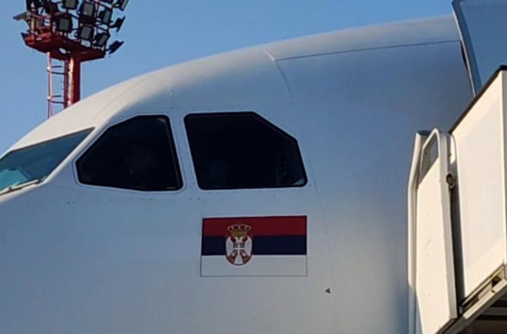 Sletela oba aviona "Er Srbije" iz Rijada: Preko 300 srpskih državljana evakuisano