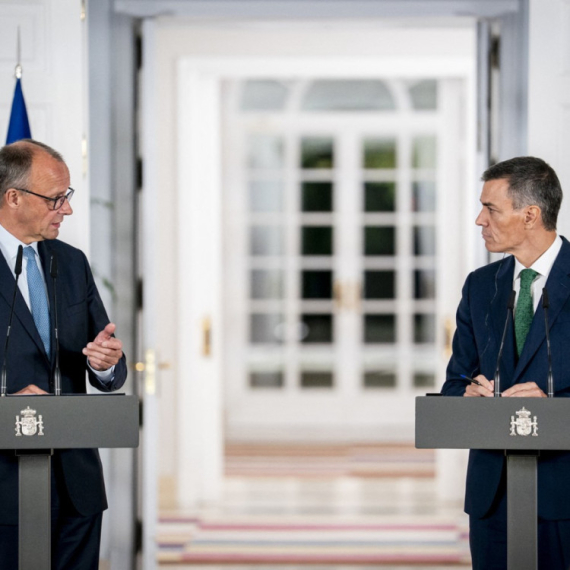 Tenzije na relaciji Berlin-Madrid: Španci besni; "Merc je dva puta zvao Sančeza, ali on se nije javio"