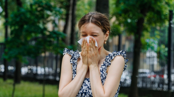 Sezona prolećnih alergija je počela: Kako ih prepoznati i ublažiti simptome