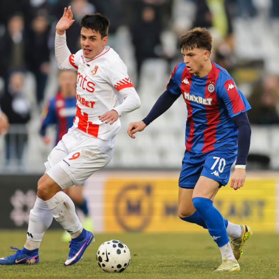 Špica Radničkog porede sa Levandovskim