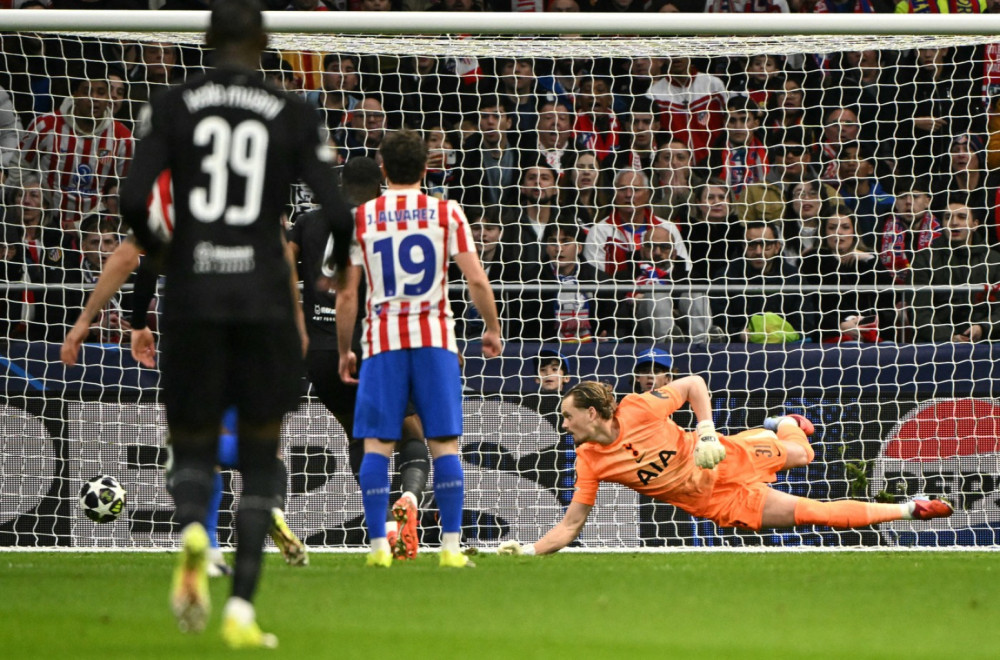 Horor golmana Totenhema – skrivio dva gola, zamenjen u 17 VIDEO