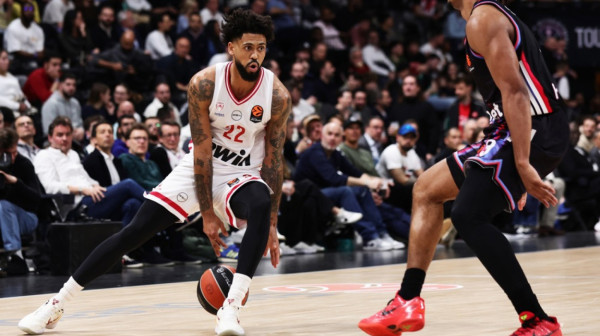 Olimpijakos "izrešetao" Pariz