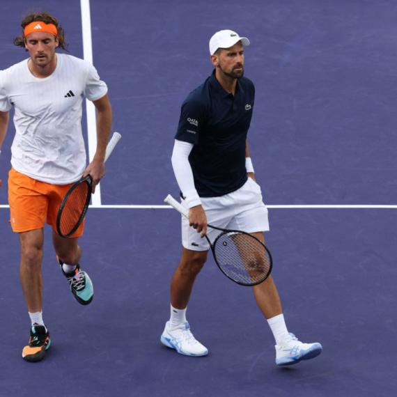 Rođaci izbacili Đokovića sa Indijan Velsa VIDEO